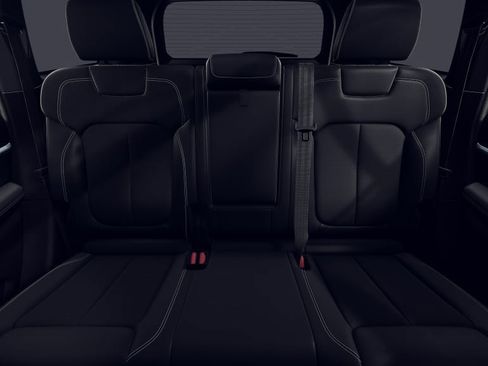 New 2026 Jeep Grand Cherokee Altitude image 3