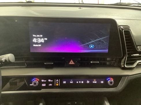 Certified 2023 Kia Sportage EX image 20