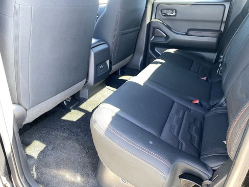 Used 2024 Nissan Frontier PRO-4X AWD/4WD image 13