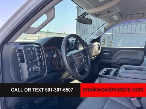 Used 2018 GMC Sierra 2500 4x4 Crew Cab w/ Sierra Convenience Package image 8