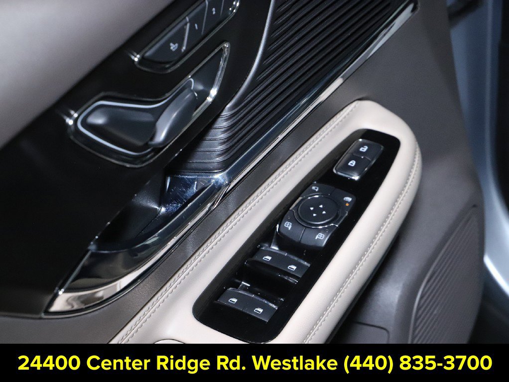 Used 2022 Lincoln Corsair FWD image 16