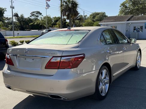 Used 2012 Lexus LS 460 w/ Comfort Pkg image 8