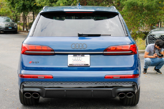 New 2026 Audi SQ7 Prestige AWD/4WD image 27