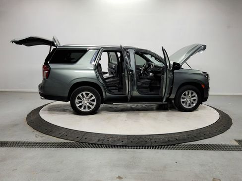 Used 2024 Chevrolet Tahoe Premier image 16