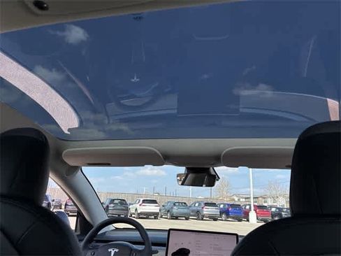 Used 2023 Tesla Model 3 Standard Range image 23