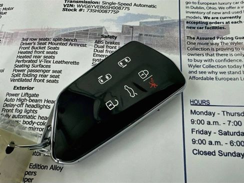 Used 2025 Volkswagen ID. Buzz 1st Edition AWD/4WD image 50