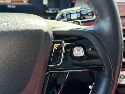 Used 2023 Lincoln Corsair Reserve w/ Equipment Group 201A image 18