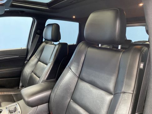 Certified 2022 Jeep Grand Cherokee Limited image 8