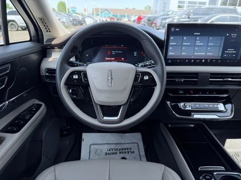 Used 2023 Lincoln Corsair AWD w/ Equipment Group 101A image 28
