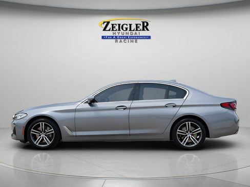 Used 2023 BMW 530i xDrive w/ Premium Package AWD/4WD image 4