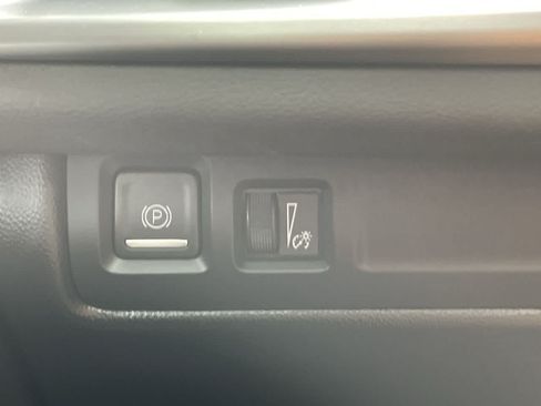 Certified 2024 Cadillac XT4 Sport w/ Cold Weather Package AWD/4WD image 31