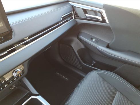 Used 2025 Mitsubishi Outlander ES image 29
