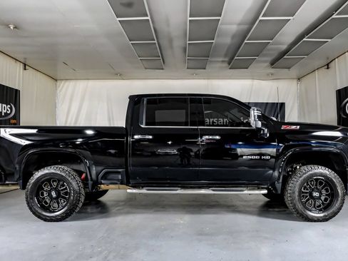 Used 2020 Chevrolet Silverado 2500 LTZ AWD/4WD image 6