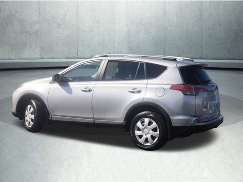 Used 2017 Toyota RAV4 LE w/ All Weather Liner Package AWD/4WD image 15
