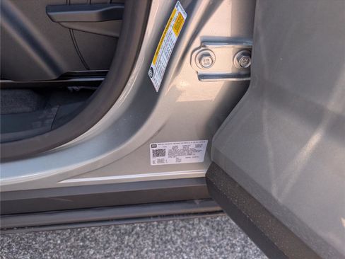 New 2026 Chevrolet Equinox LT w/ Safety and Technology Package FWD image 10
