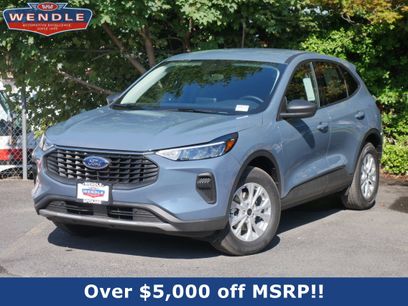 New 2025 Ford Escape Active w/ Cold Weather Package