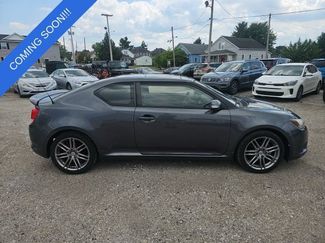Used 2011 Scion tC FWD video 2