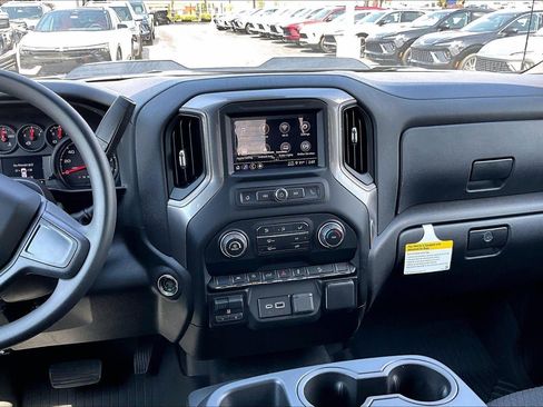 New 2026 Chevrolet Silverado 1500 Custom Trail Boss AWD/4WD image 6