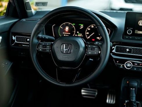Certified 2025 Honda Civic Sport image 27