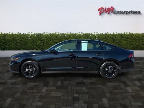 Used 2025 Honda Accord SE image 3