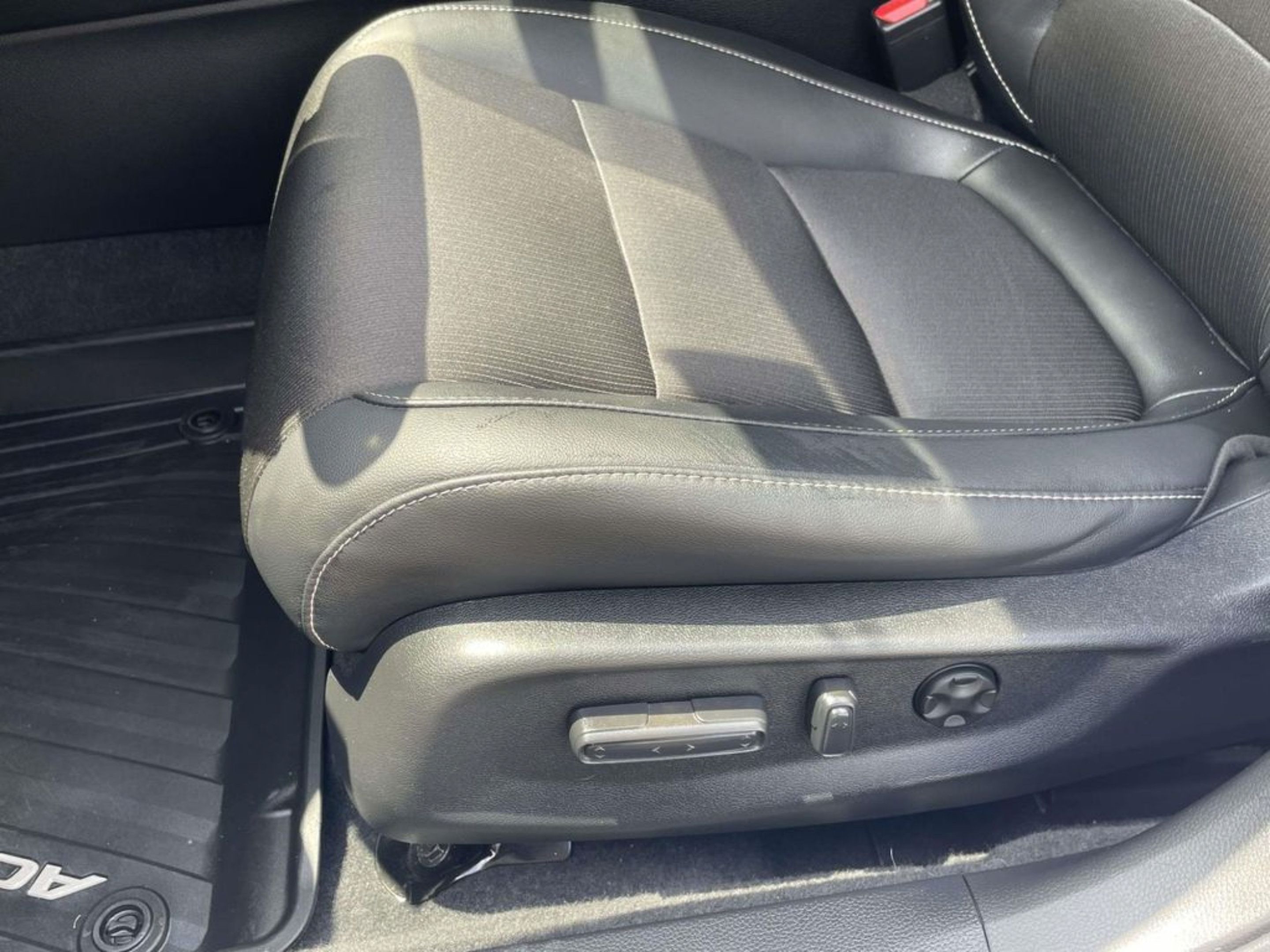 Used 2022 Honda Accord Sport image 14