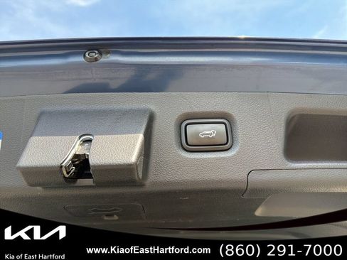 Used 2023 Hyundai Santa Fe Calligraphy AWD/4WD image 17