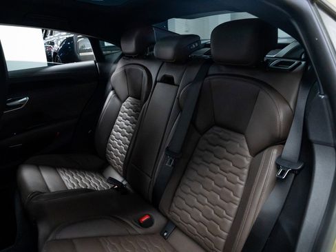 Used 2023 Audi e-tron GT Premium Plus image 19