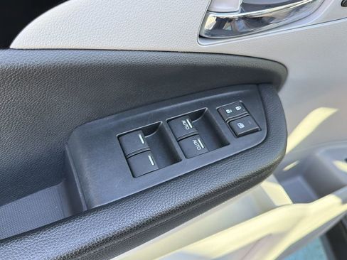 Used 2022 Honda Pilot Touring image 30
