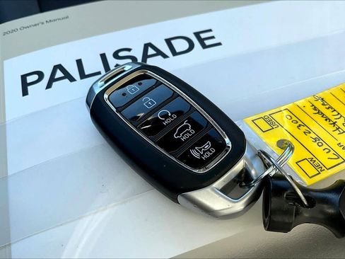 Used 2020 Hyundai Palisade Limited image 14