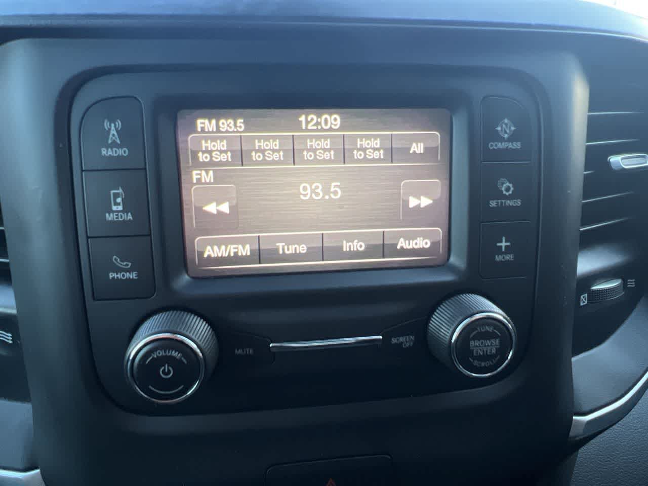 Used 2021 RAM 1500 Big Horn AWD/4WD image 16