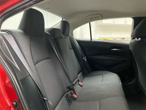 Used 2021 Toyota Corolla LE image 13