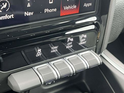 Used 2023 RAM 1500 Big Horn AWD/4WD image 31