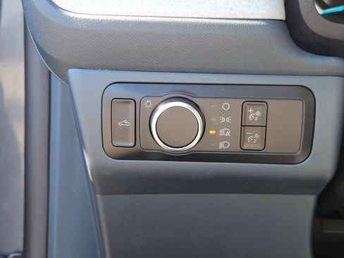 Used 2023 Ford Maverick XLT image 16