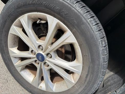 Used 2018 Ford Escape SEL FWD image 30