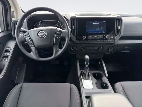 Used 2025 Nissan Frontier S image 15