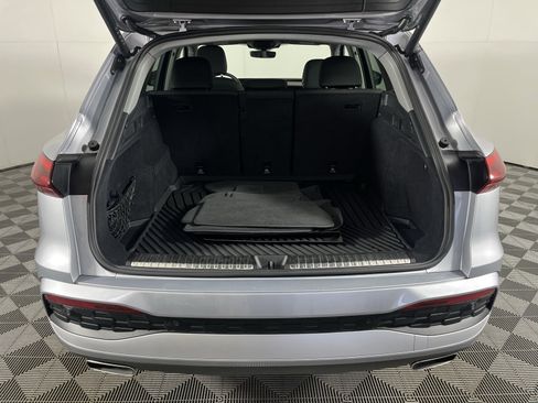 Used 2025 Audi Q5 Premium w/ 19" Wheel Package image 21