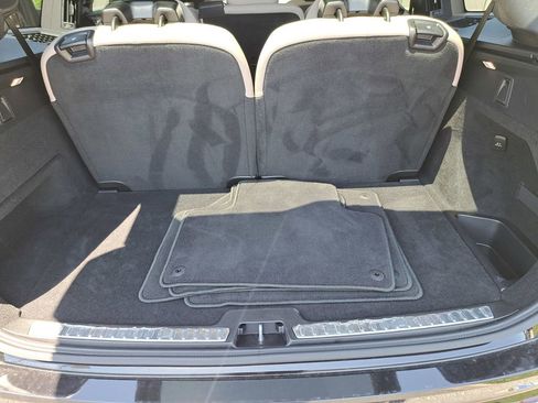 Used 2025 Volvo XC90 B5 Core AWD/4WD image 24