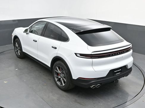 New 2025 Porsche Cayenne S image 34