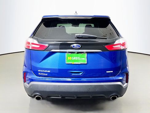Used 2020 Ford Edge SE image 8