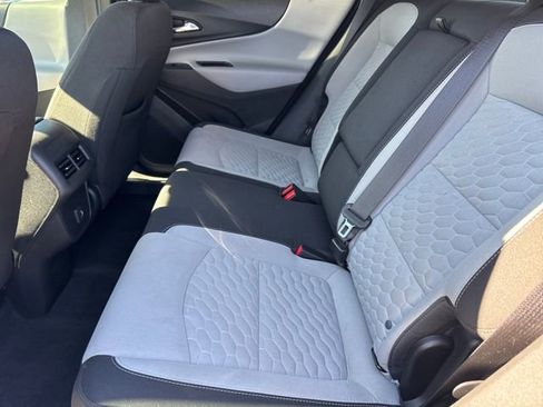 Used 2020 Chevrolet Equinox LS image 23