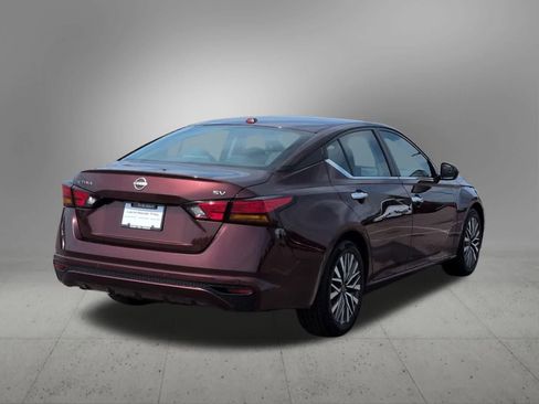Used 2023 Nissan Altima 2.5 SV FWD image 6