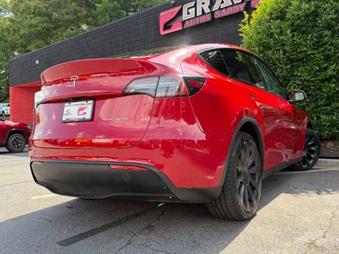 Used 2022 Tesla Model Y Long Range AWD/4WD image 13