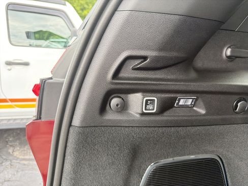 Used 2026 Jeep Grand Cherokee L Summit w/ Advanced Protech Group IV AWD/4WD image 13