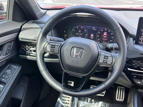 Used 2024 Honda Accord Sport image 11