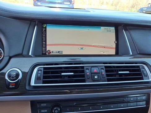 Used 2015 BMW 750Li xDrive AWD/4WD image 11