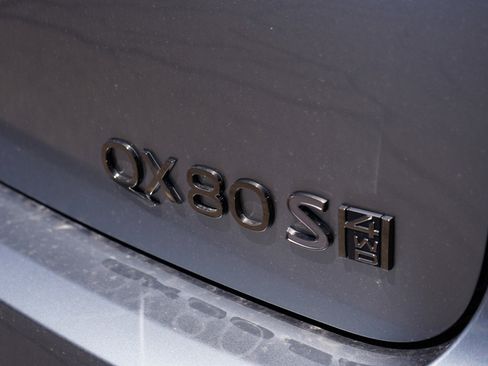 New 2026 INFINITI QX80 4WD image 10