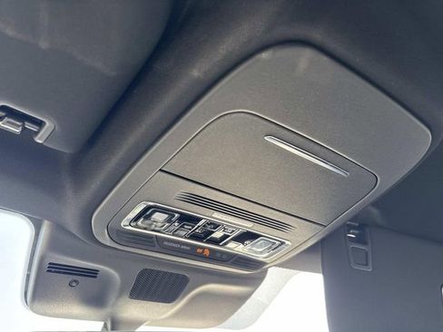 New 2025 Lincoln Navigator Reserve w/ Jet Appearance Package image 31