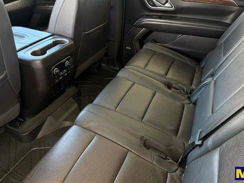 Used 2021 Chevrolet Suburban High Country w/ Premium Package AWD/4WD image 14