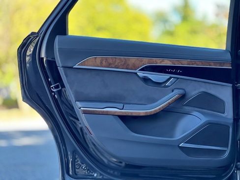 Used 2019 Audi A8 L 3.0T w/ Luxury Package image 15