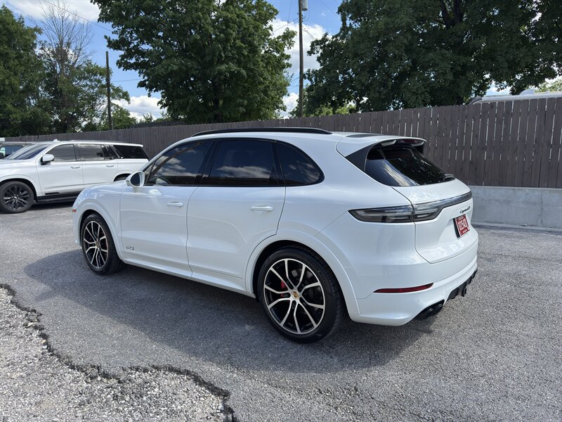 Used 2022 Porsche Cayenne GTS AWD/4WD image 7